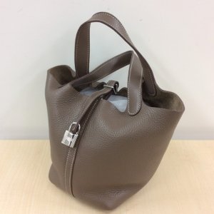 エルメス ピコタン ロックPM トリヨン エトゥープ ロックPM トリヨン エトゥープ