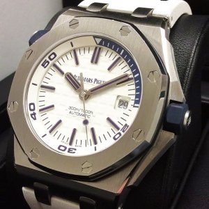 オーデマピゲ ロイヤルオークオフショア ダイバー 15710ST.OO.A010CA.01