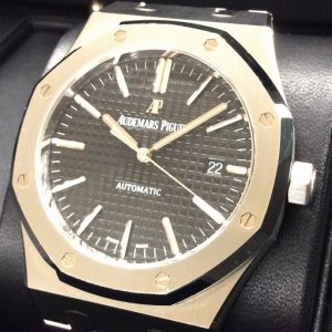 オーデマピゲ ロイヤルオーク 15400ST.OO.1220ST.01