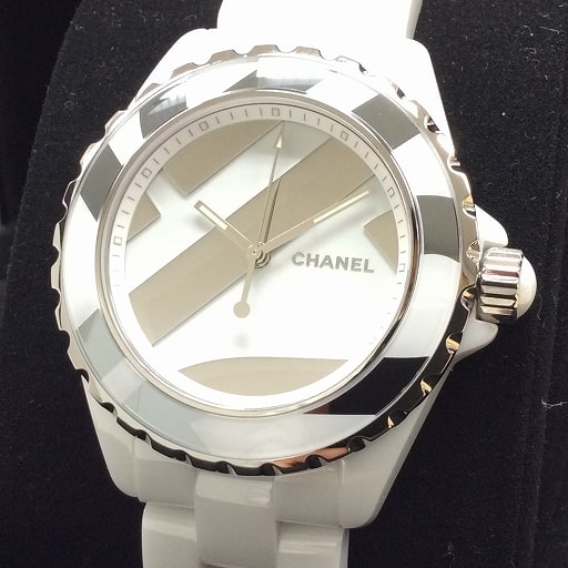 H5582 J12 アンタイトル