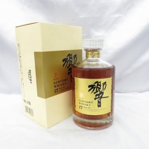 響 17年 両面ゴールドラベル 750ml 箱付