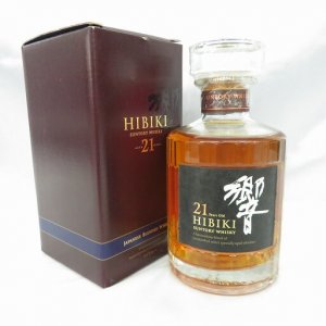 響 21年 ハーフボトル 箱付