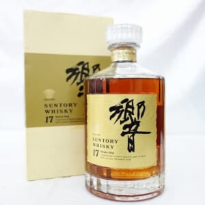 響 17年 両面ゴールドラベル 750ml 箱付