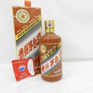 貴州茅台酒 マオタイ酒 五星麦ラベル 500ml 53% 干支ボトル 辰年 2024