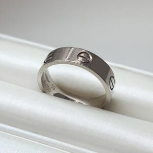 カルティエ ラブリング クラシックモデル B4084900