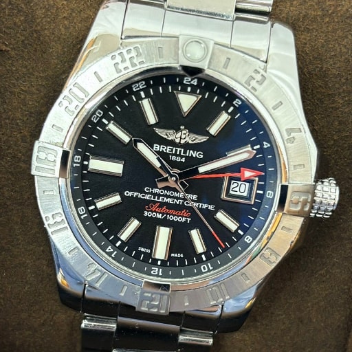 A32390/A32390111B1A1 アベンジャー II GMT 黒文字盤