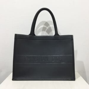 ディオール ブックトート ミディアム レザー M1296ZGSB