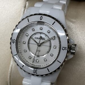 シャネル J12 H5704