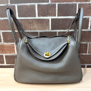 エルメス リンディ 26 トリヨンクレマンス エトゥープ ゴールド金具