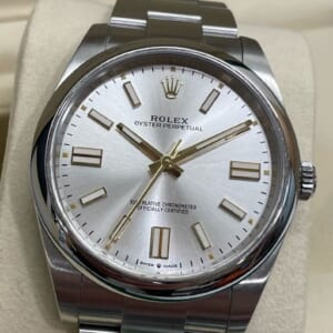 ロレックス オイスターパーペチュアル 126000