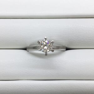 ダイヤモンドリング 0.74ct