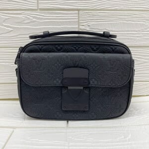 ルイヴィトン モノグラムトリヨン Sロックメッセンジャー M58489