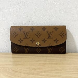ルイヴィトン モノグラムリバース ポルトフォイユエミリー M82157