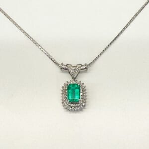 エメラルドネックレス 1.84ct