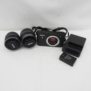 Nikon ニコン ミラーレス一眼レフカメラ Nikon1 J2 ダブルズームキット(10-30mm/30-110mm) ブラック 中古品