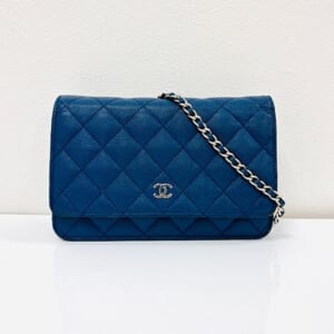 シャネル マトラッセ チェーンウォレット キャビアスキン ゴールド金具 A33814