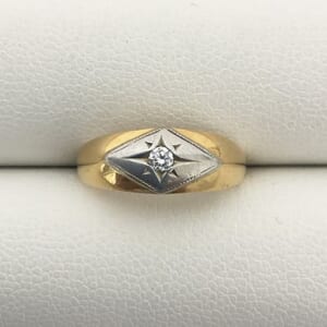 ダイヤモンドリング 0.06ct