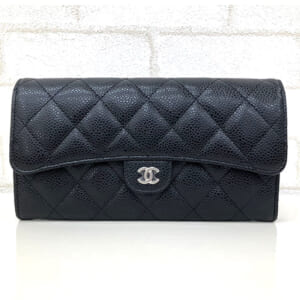 シャネル マトラッセ ロングフラップウォレット キャビアスキン シルバー金具 AP0241