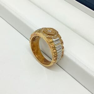 ダイヤモンドリング 0.2ct