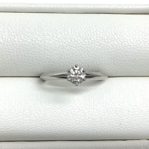 ティファニー ソリティア ダイヤリング 0.32ct