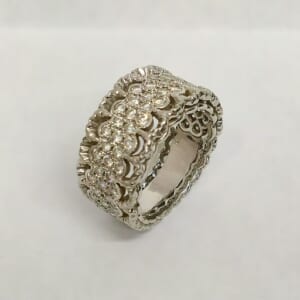 ダイヤモンドリング 0.96ct ハーフパヴェ