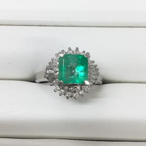 エメラルドリング 1.76ct