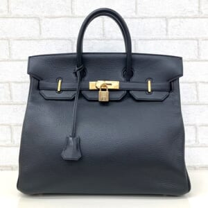 エルメス オータクロア 32 トリヨンクレマンス 黒 ゴールド金具
