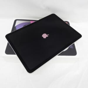 Apple アップル タブレット iPad Air 10.9インチ 第4世代 Wi-Fi 256GB 2020年秋モデル MYFW2J/A シルバー 中古品
