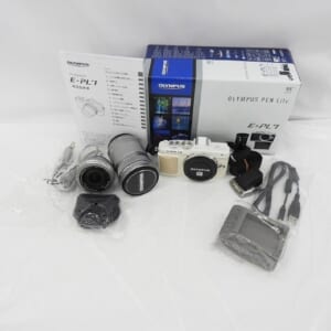 OLYMPUS オリンパス ミラーレス一眼レフカメラ PEN Lite E-PL7 EZ ダブルズームキット(14-42/40-150) ホワイト 中古品