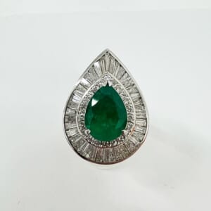 エメラルドリング 3.87ct