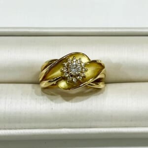 ダイヤモンドリング 0.3ct