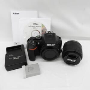 Nikon ニコン デジタル一眼レフカメラ D5500 18-55mm VR II レンズキット ブラック 付属品あり 中古品