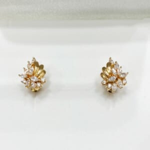 ダイヤモンドピアス K18を含む総重量5.3g