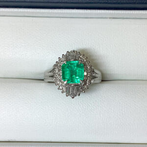 エメラルドリング 1.03ct