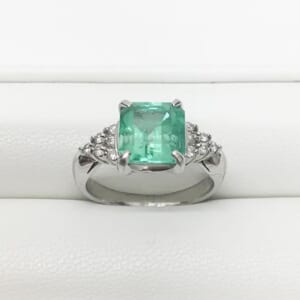 エメラルドリング 2.41ct