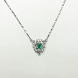 エメラルドネックレス 0.2ct