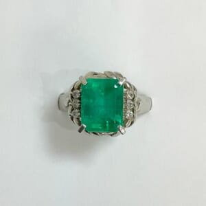 エメラルドリング 2.77ct