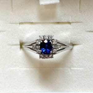 サファイアリング 0.65ct