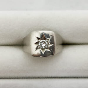 ダイヤモンドリング 0.32ct