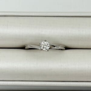 ダイヤモンドリング 0.304ct