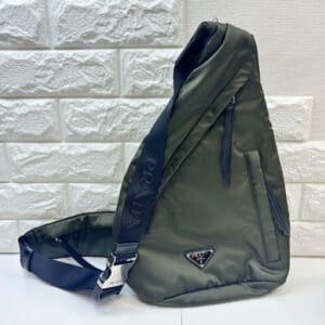 プラダ リナイロン(Re-Nylon) トライアングルロゴショルダーバッグ 2VZ092