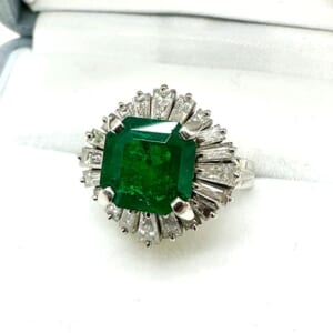 エメラルドリング 2.9ct