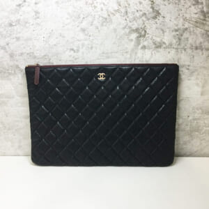 シャネル クラッチバッグ キャビアスキン A82545