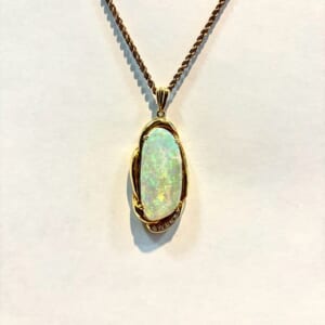 ホワイトオパールネックレス 7.9ct