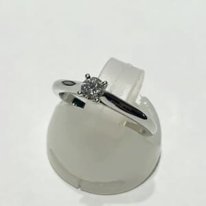 ダイヤモンドリング 0.18ct