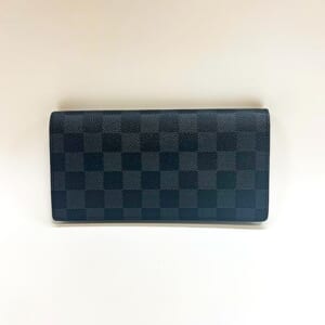 ルイヴィトン ダミエグラフィット ポルトフォイユブラザ N62665