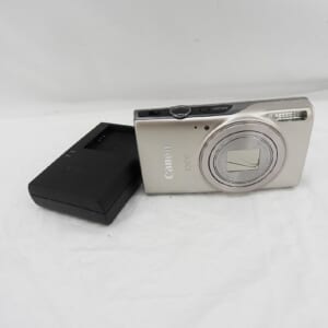 Canon キャノン コンパクトデジタルカメラ IXY 650 PC2274 シルバー 中古品