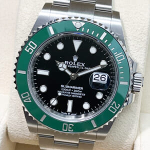 ロレックス サブマリーナ デイト 126610LV