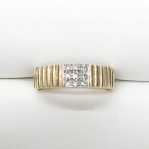 ダイヤモンドリング 0.06ct