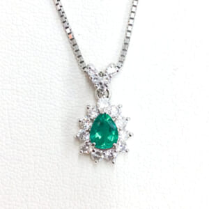 エメラルドネックレス 0.77ct